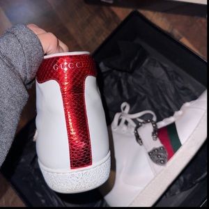 MAKE AN OFFER Gucci High Top Sneakers with Dionysus Buckle